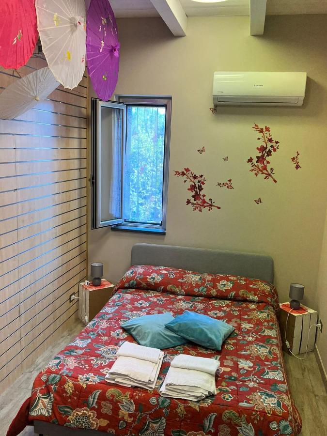 Le Stanze Dei Colori Hotel Aci Bonaccorsi ภายนอก รูปภาพ