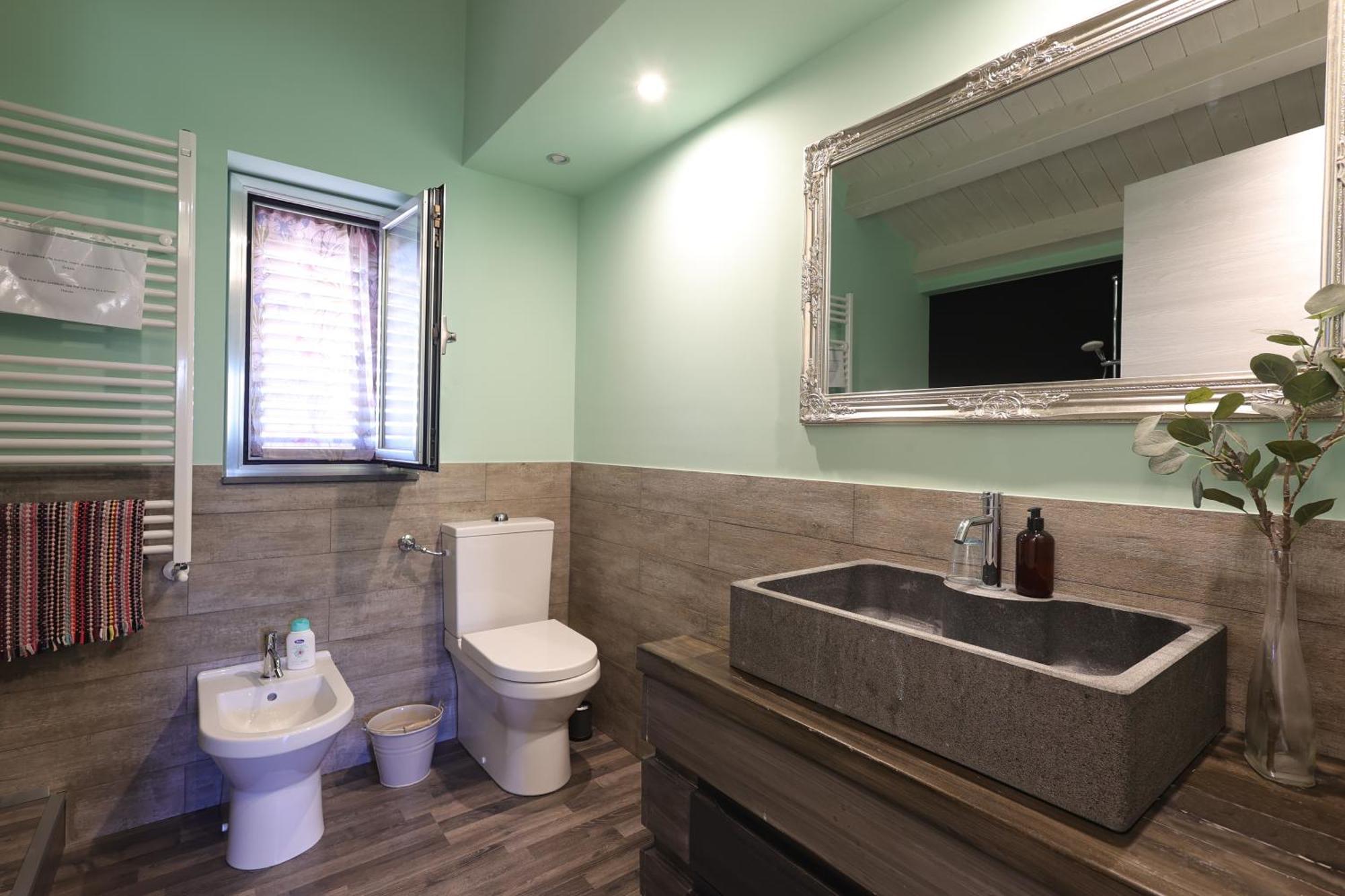 Le Stanze Dei Colori Hotel Aci Bonaccorsi ภายนอก รูปภาพ