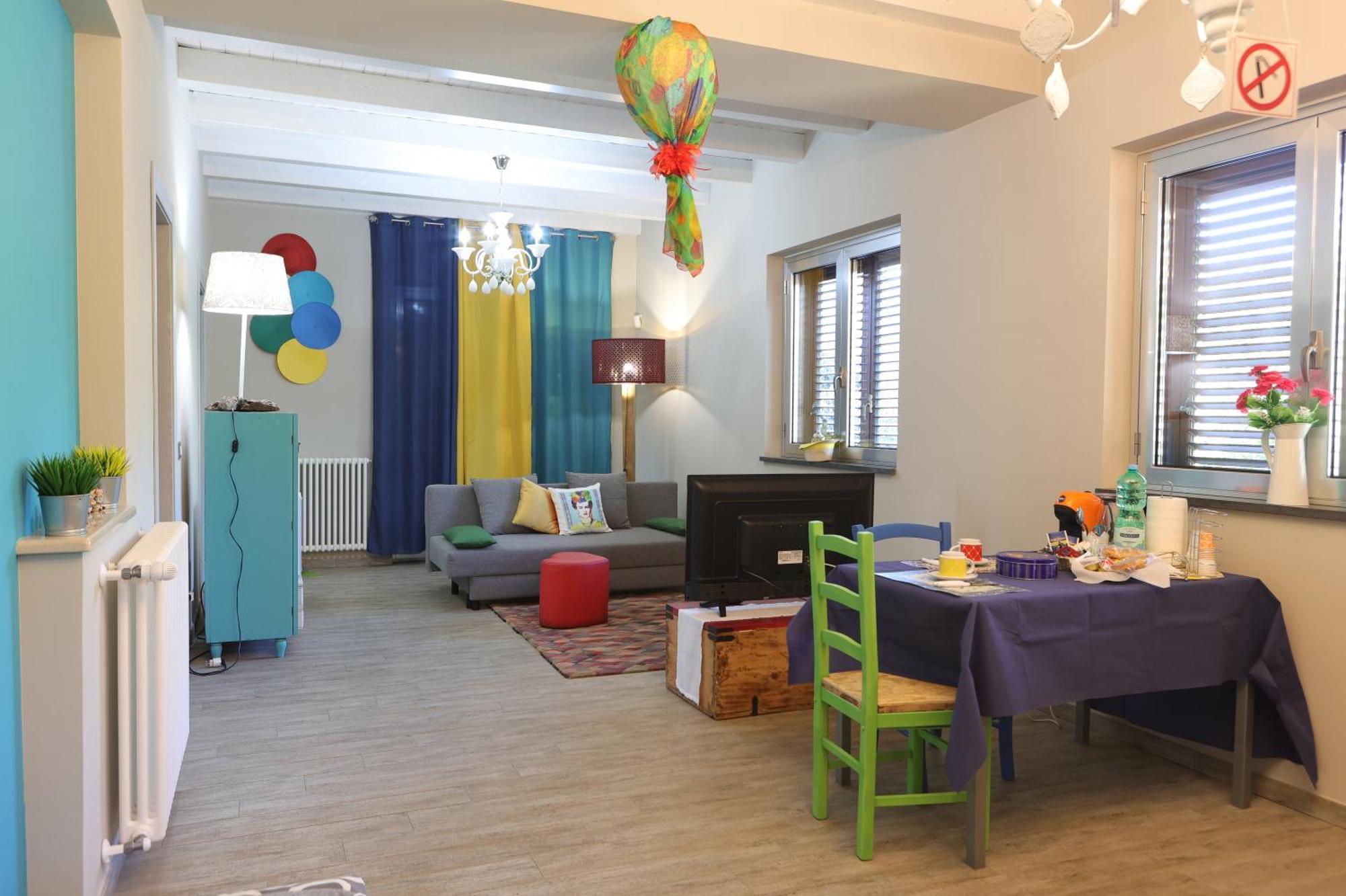Le Stanze Dei Colori Hotel Aci Bonaccorsi ภายนอก รูปภาพ